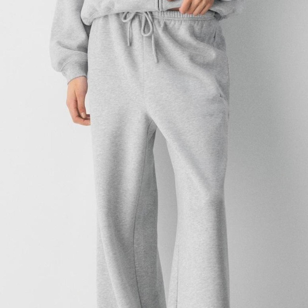 Aritzia Sweetfleece Mega Fit Size XS Gray NWOT